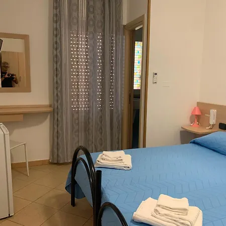 Bed & Breakfast Florida Sul Mare Via Faro 30 *